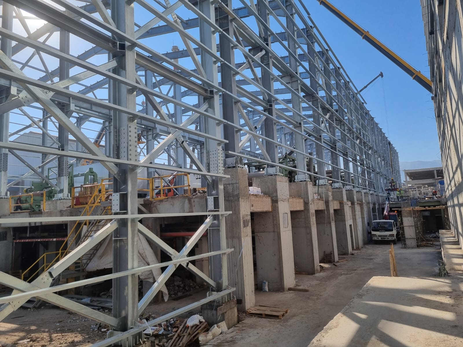 KAĞIT FABRİKASI STOK ALANI